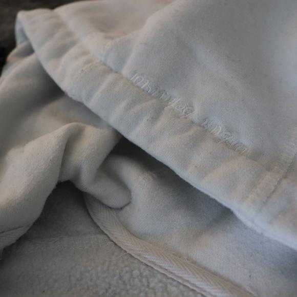 2/$25 Urban Behavior White Zip Up Hoodie - Picture 4 of 8